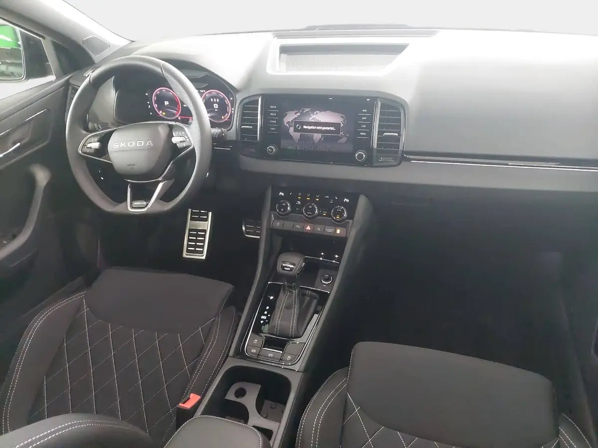 SKODA KAROQ 2.0 TDI DSG SPORTLINE 4X4 NAVI LED