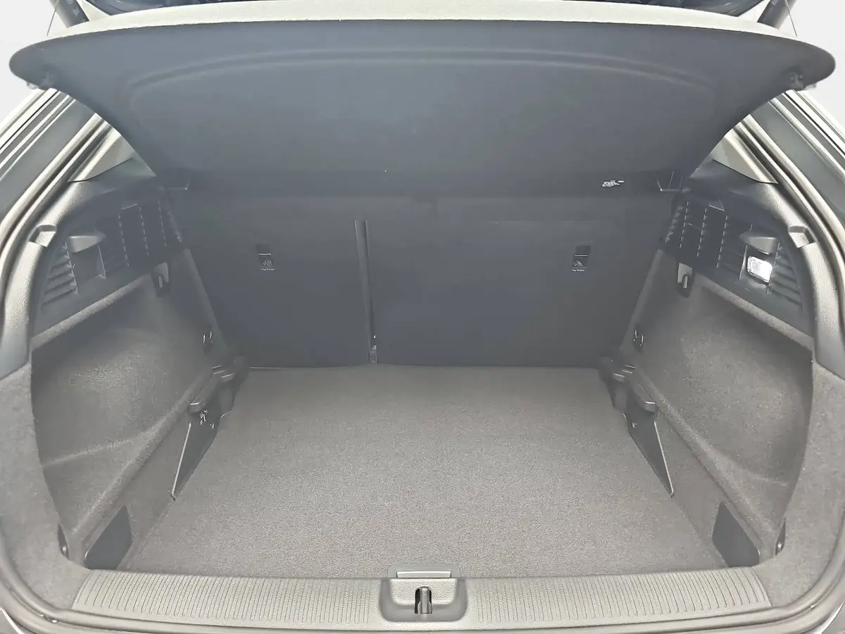 AUDI Q2 30 TFSI S LINE NAVI LED KAMERA LM17