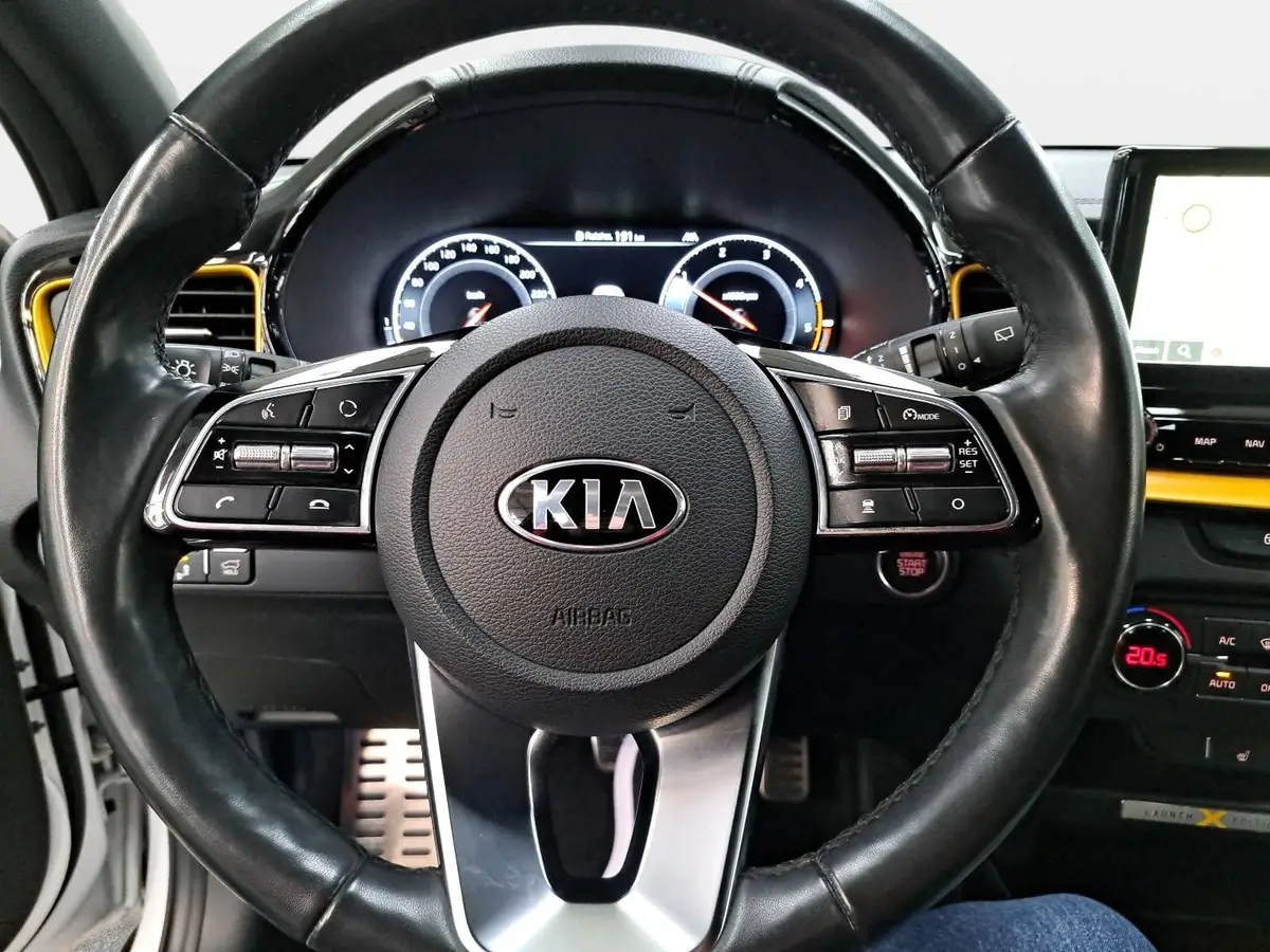 KIA XCEED 1.6 CRDI DCT LAUNCH ACC WINTER P-ASSIST