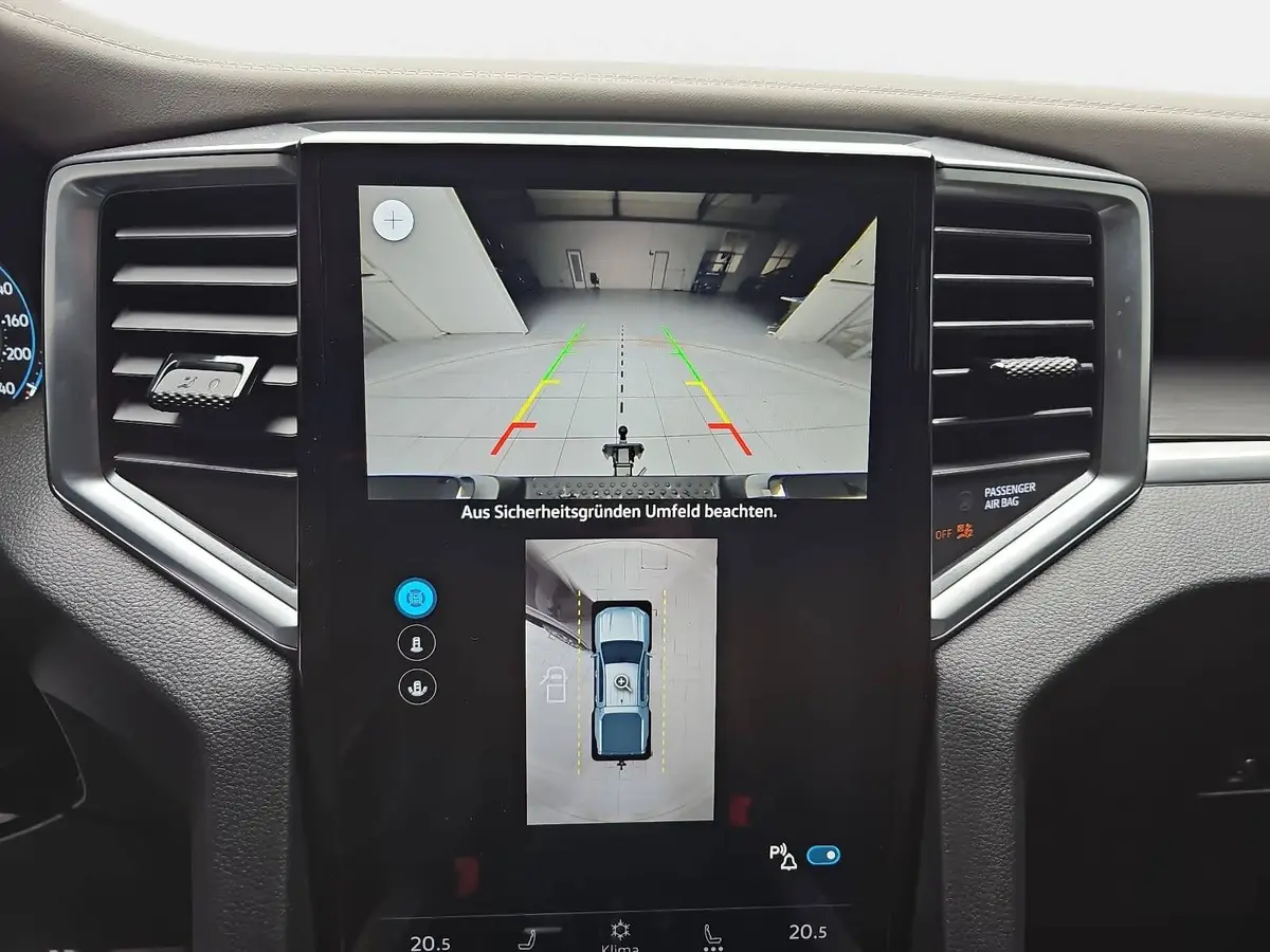 VW AMAROK 3.0 TDI AUTO. DOKA AVENTURA 4M NAVI LED EL.RO AHK