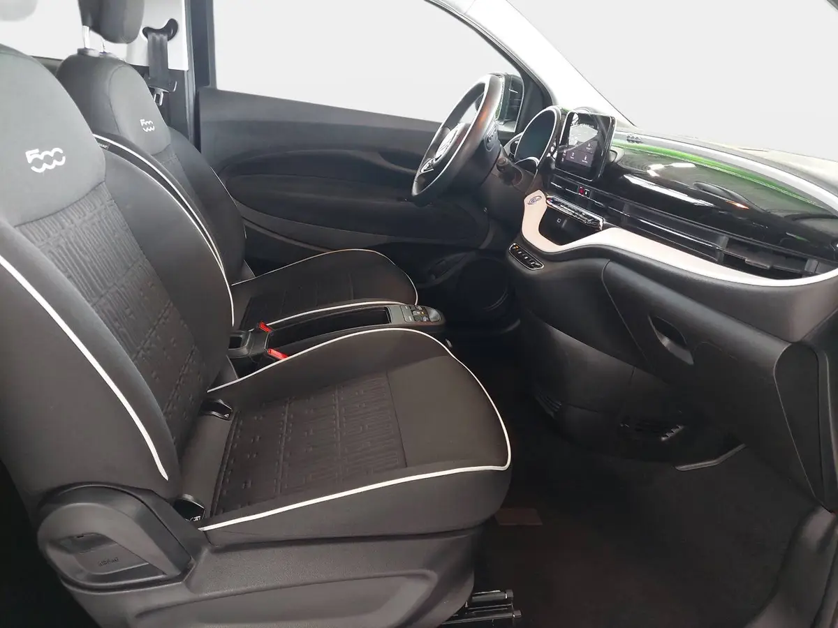 FIAT 500 ELEKTRO 23.8 KWH ACTION RADIO & WINTER PAKET GANZJAHRESREIFEN