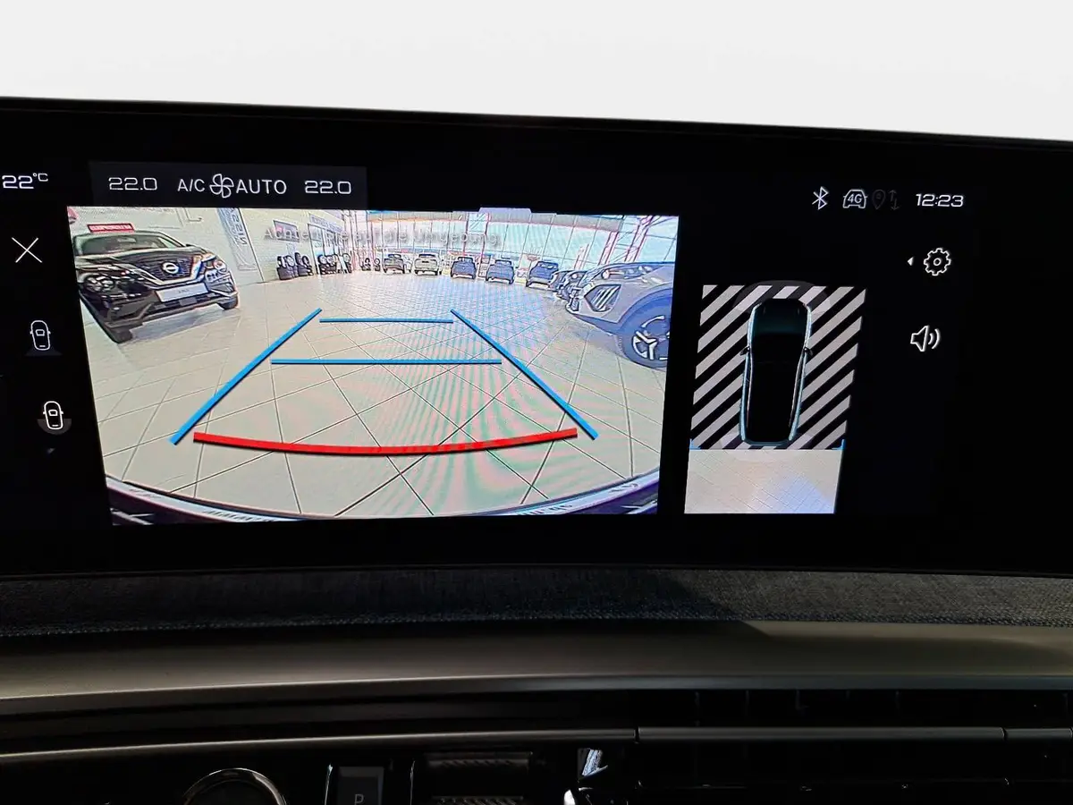 PEUGEOT 3008 1.2 HYBRID 145 E-DSC6 GT NAVI KLIMA LED AHK LM19