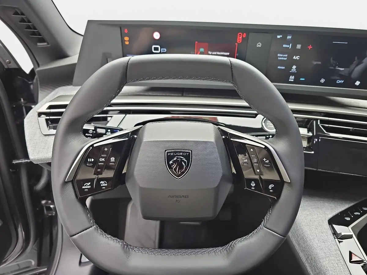 PEUGEOT 5008 1.2 HYBRID 145 E-DSC6 ALLURE KLIMA LED 7-S DAB 360