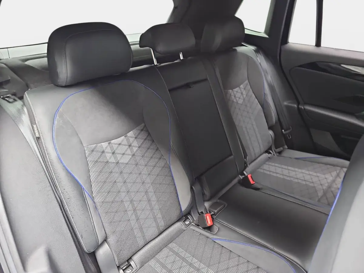 VW TIGUAN 2.0 TDI DSG 4M R-LINE NAVI MATRIX HUD DCC AHK LM20