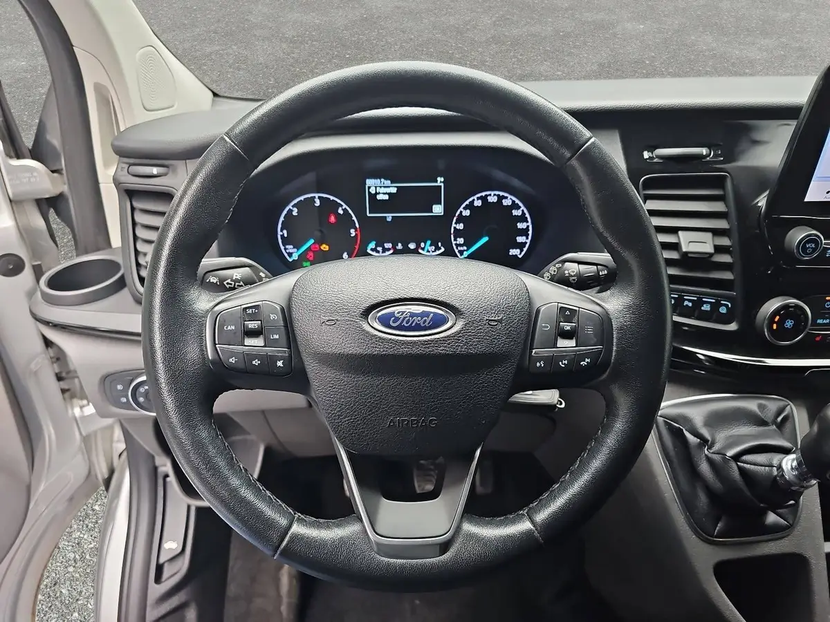 FORD TOURNEO CUSTOM KOMBI 2.0 TDCI KLIMA AUDIO 8-SITZE P-ASSIST KAMERA AHK 