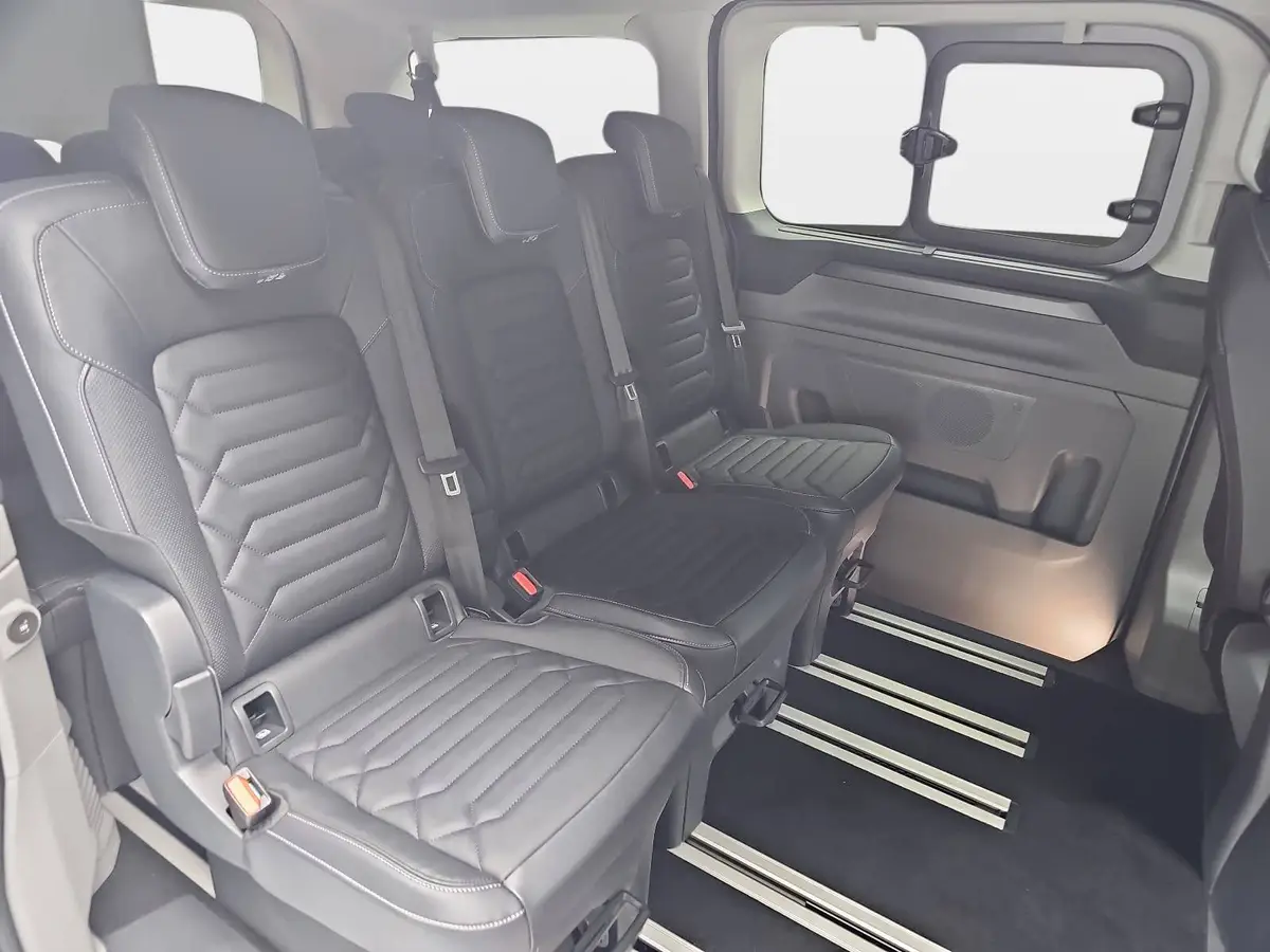 FORD TOURNEO CUSTOM 2.0 ECOBLUE AUTO. L1 TITANIUM X NAVI LED AHK