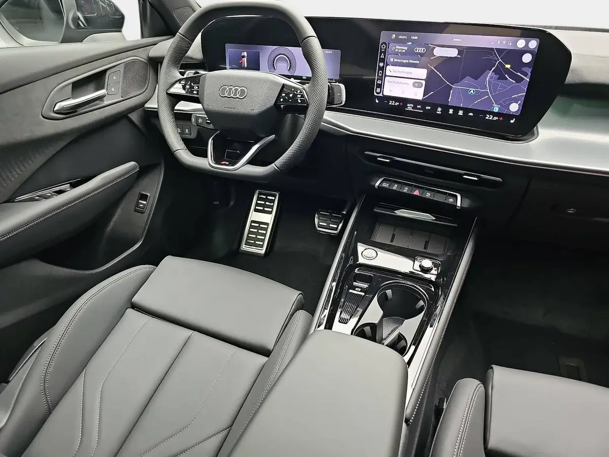 AUDI Q3 TFSI S-TRONIC S-LINE NAVI LED-PLUS PANO