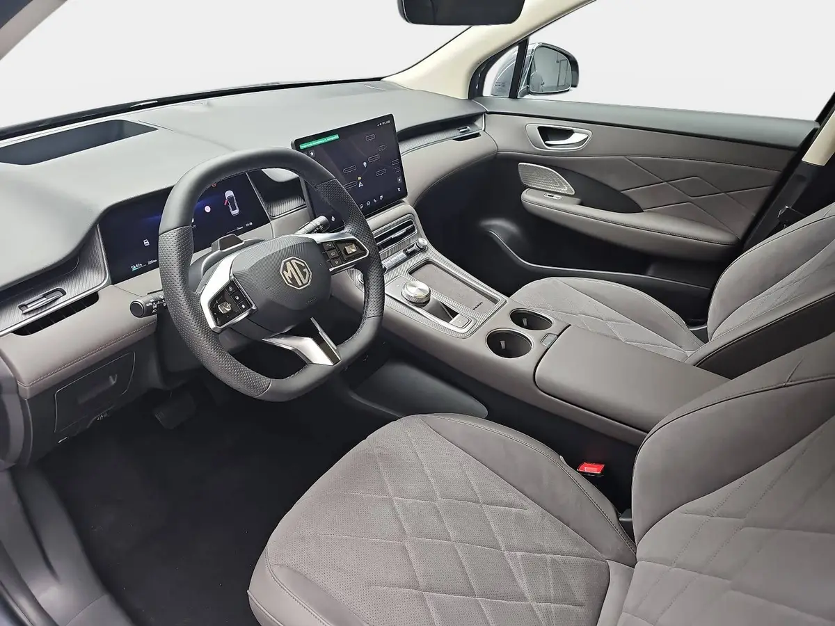 MG ANDERE EV 77 KWH LUXURY PANORAMA LEDER 20-ZOLL