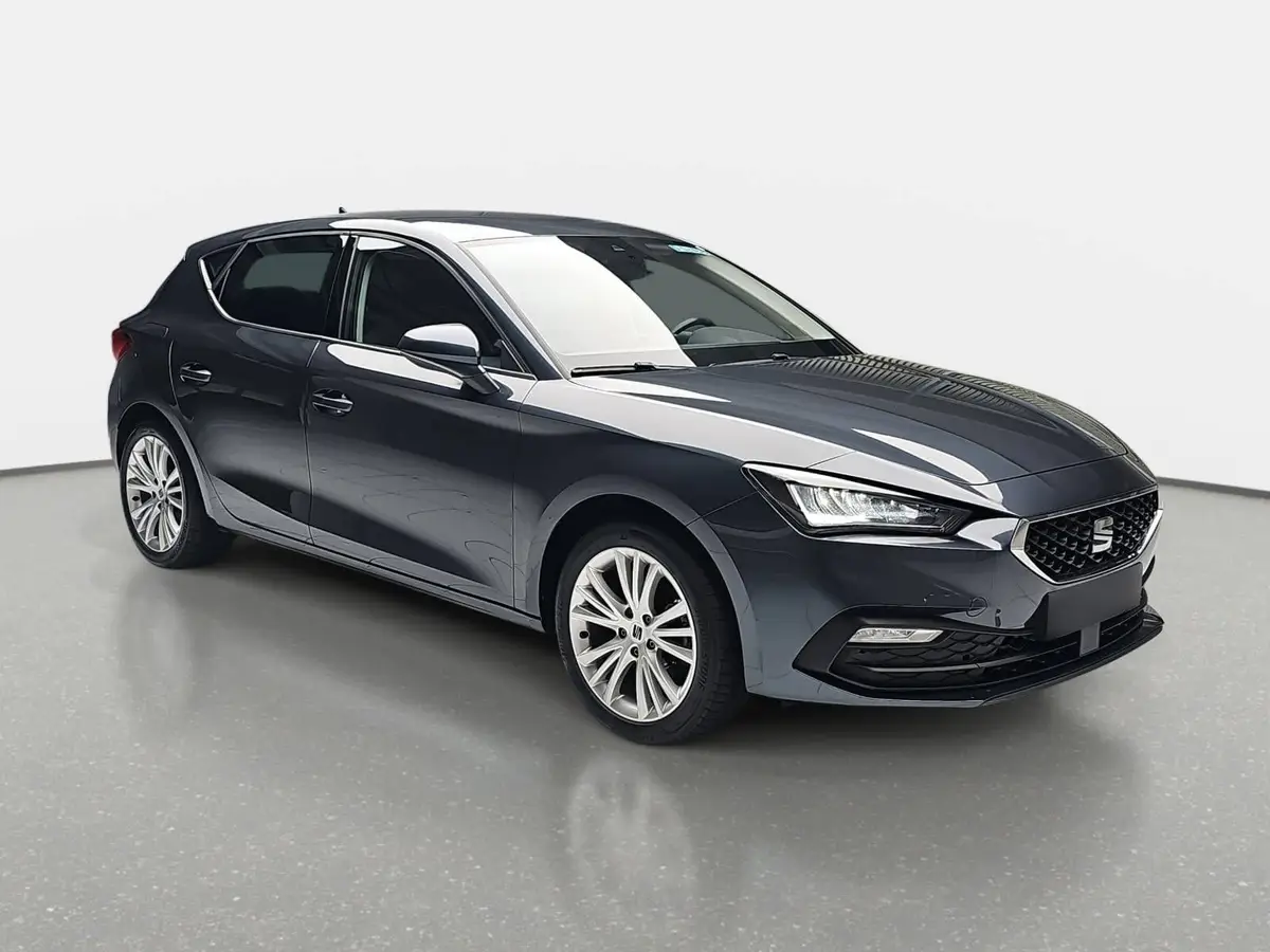 SEAT LEON 1.5 ETSI DSG STYLE NAVI LED KAMERA LM