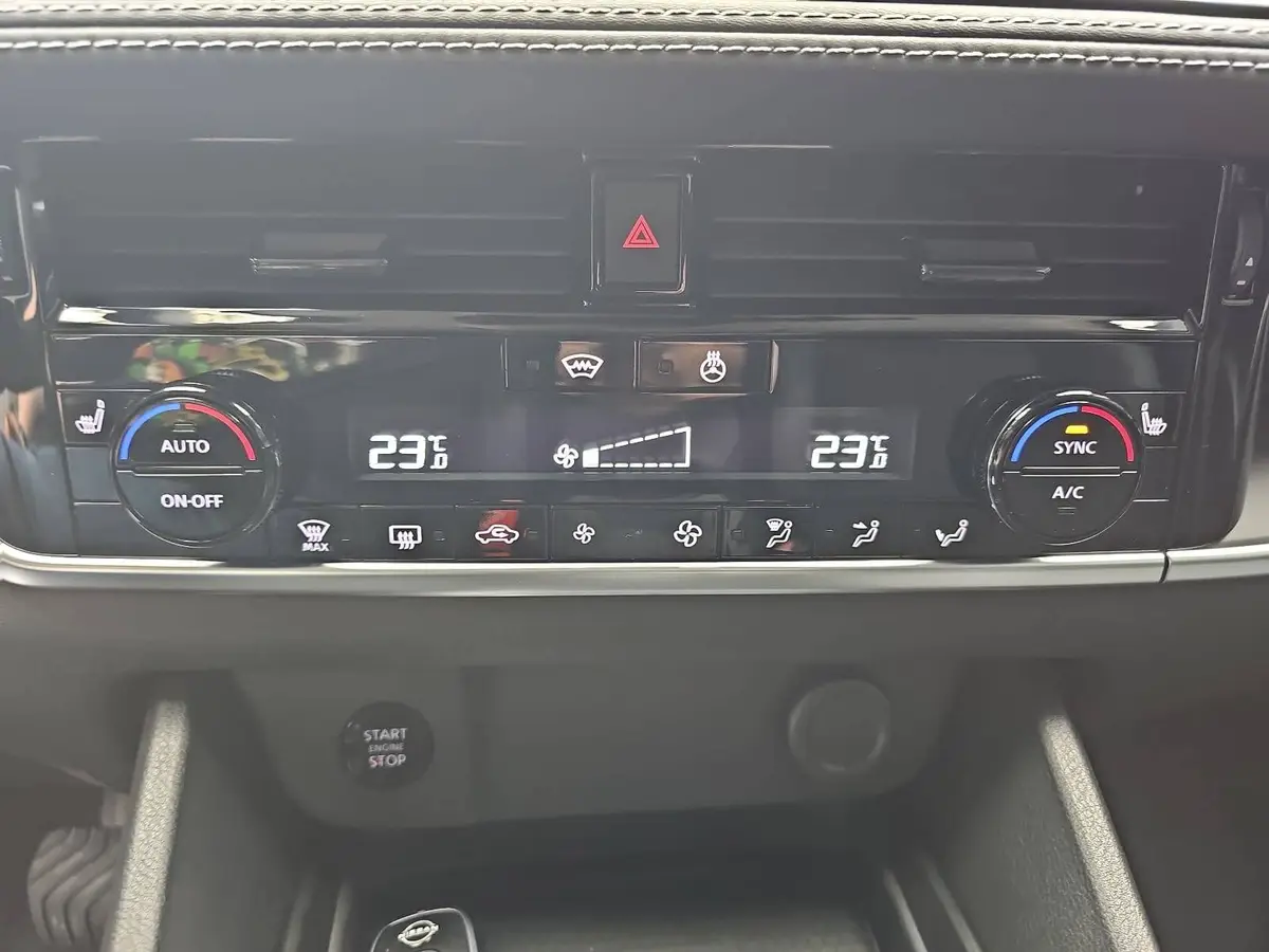 NISSAN QASHQAI 1.3 DIG-T MHEV AUTO. N-CONNECTA WINTER