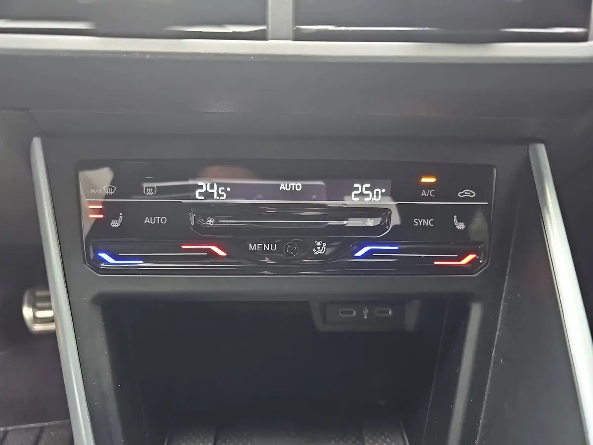 VW TAIGO 1.0 TSI GOAL NAVI LED ACC WINTER SICHT SPURP. P-A