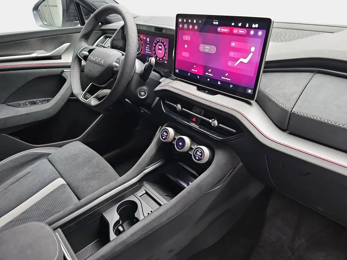 SKODA KODIAQ 1.5 DSG SPORTLINE NAVI LED ACC WINTER KAMERA AHK L