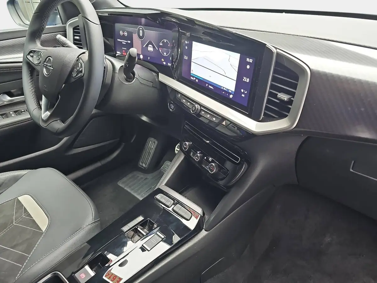 OPEL MOKKA 1.2 TURBO AUTO. 8-G. ULTIMATE NAVI KLIMA LED ACC D