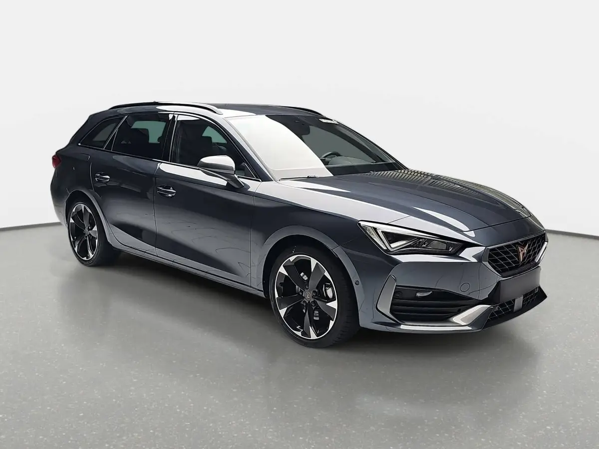 CUPRA LEON ST 1.4 E-HYBRID DSG NAVI MARIX KAMERA