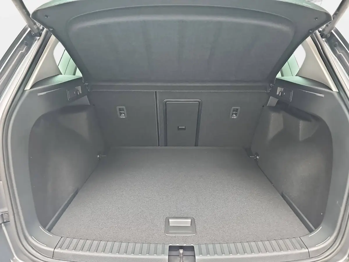 CUPRA ATECA 1.5 TSI DSG NAVI LED ACC LEDER AHK LM19