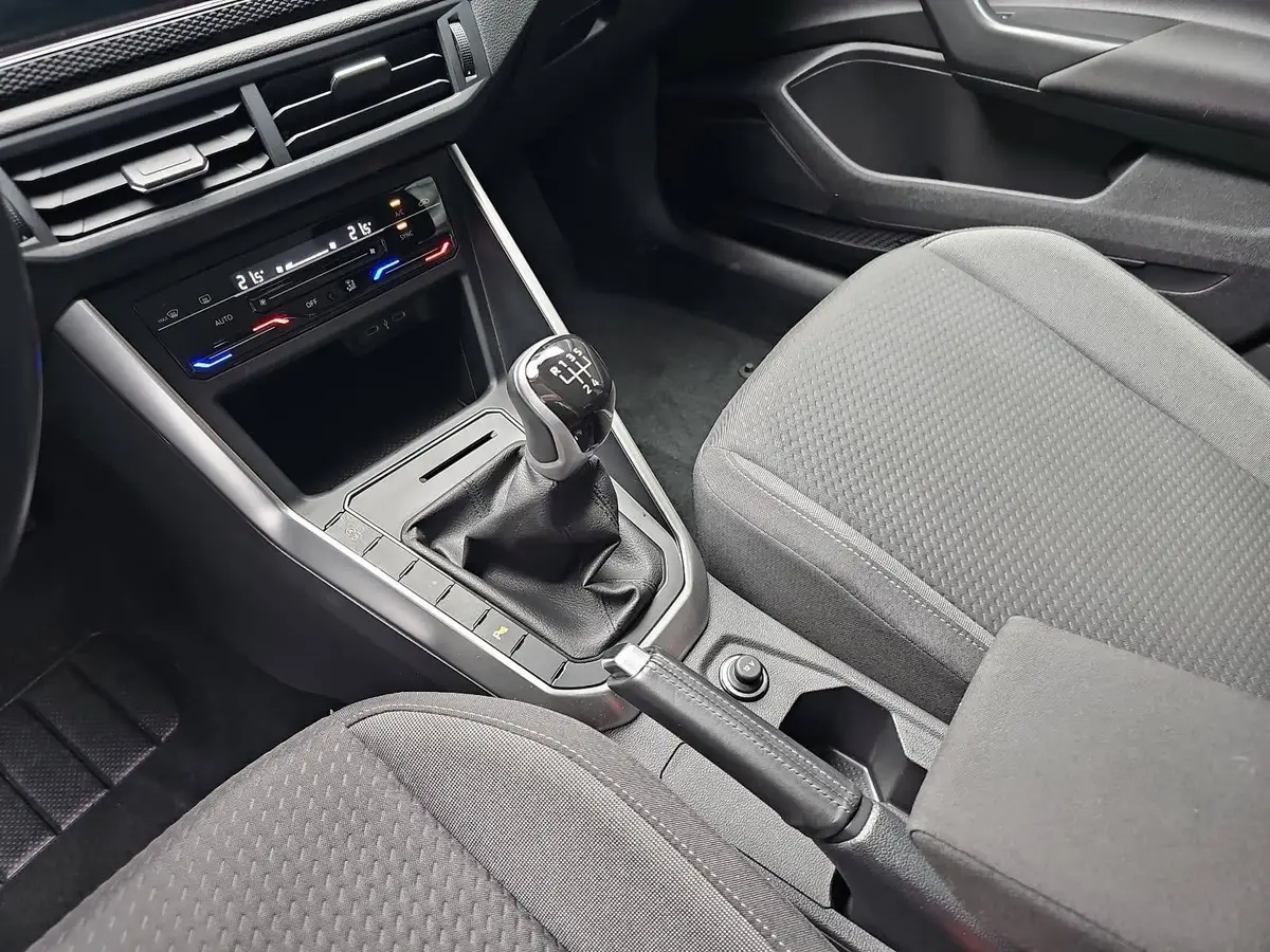 VW TAIGO 1.0 TSI LIFE NAVI LED KAMERA ACC LM