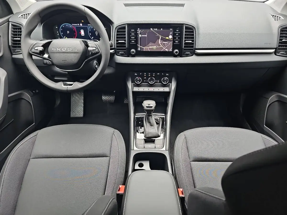 SKODA KAROQ 2.0 TDI DSG DRIVE NAVI LED AHK LM