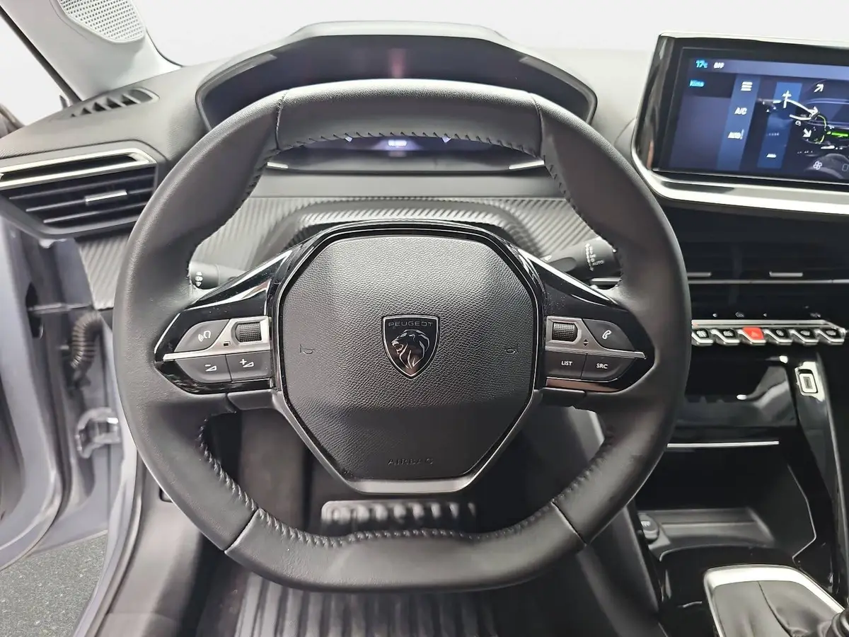 PEUGEOT 208 1.2 PURETECH 100 ALLURE LED DAB LM