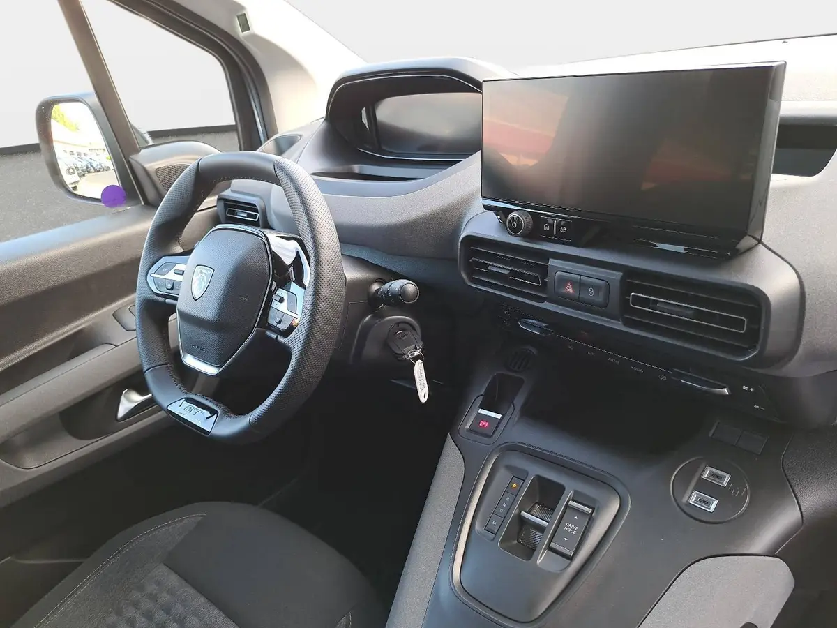 PEUGEOT RIFTER BLUEHDI 130 CV EAT8 GT L2 7-S NAVI LED AHK LM
