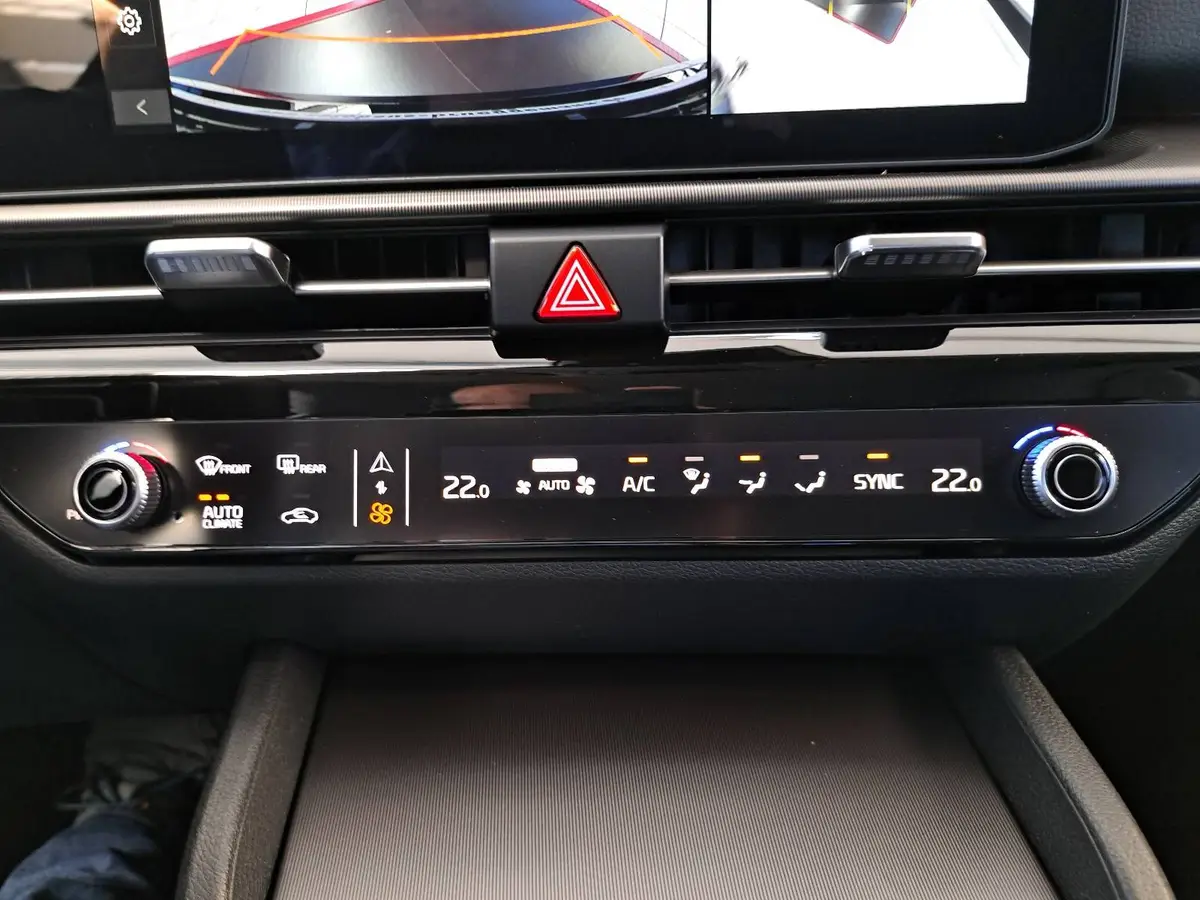 KIA SPORTAGE 1.6 CRDI 48V DCT 2WD SPIRIT MJ26 DRIVEWISE SOUND