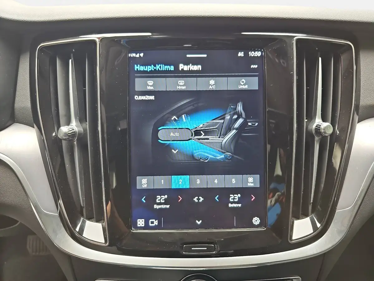 VOLVO S60 B4 AUTO. CORE NAVI LED GOOGLE KAMERA LM17