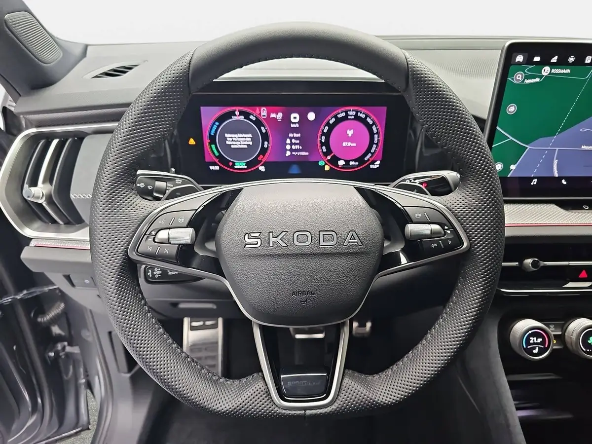 SKODA KODIAQ 1.5 TSI DSG IV PHEV SPORTLINE AHK PANO LM