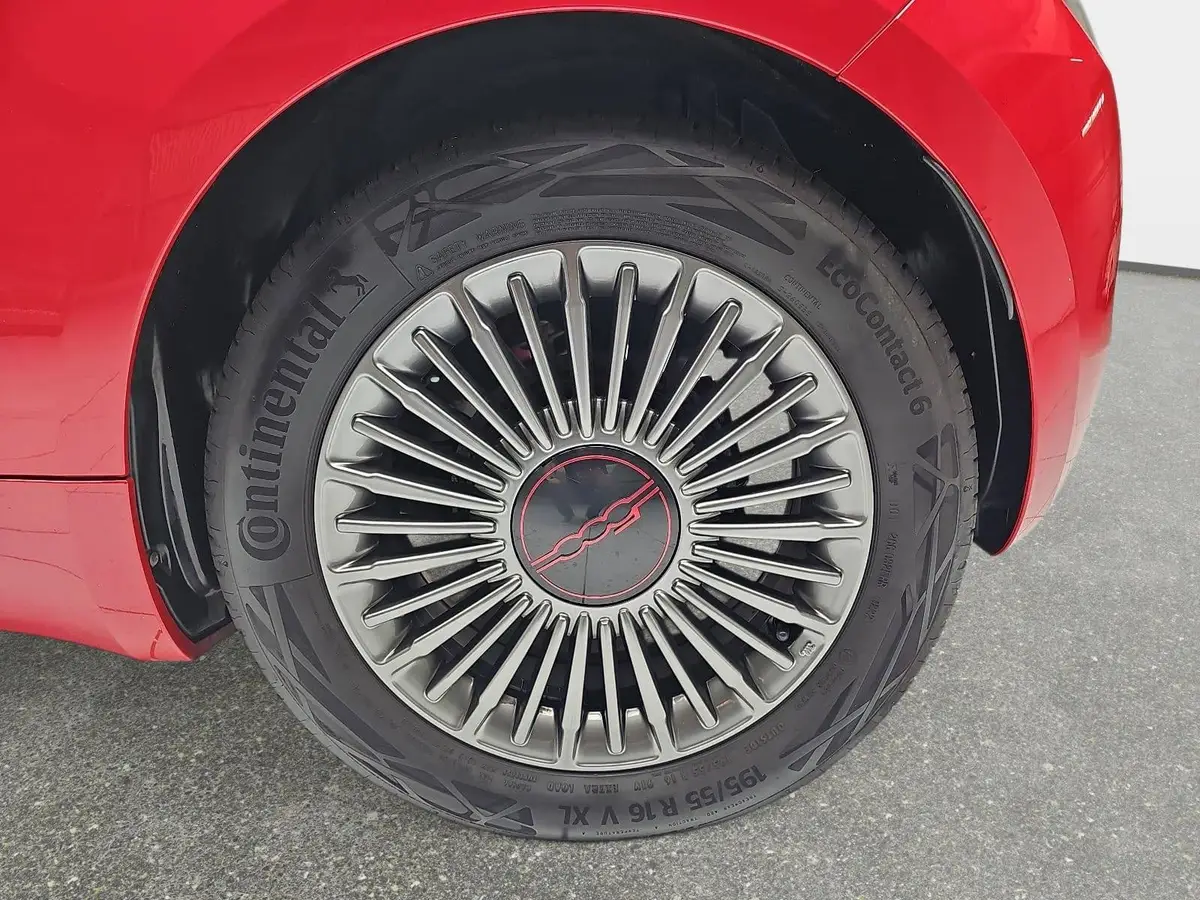 FIAT 500E CABRIO ELEKTRO 23.8 KWH (RED)