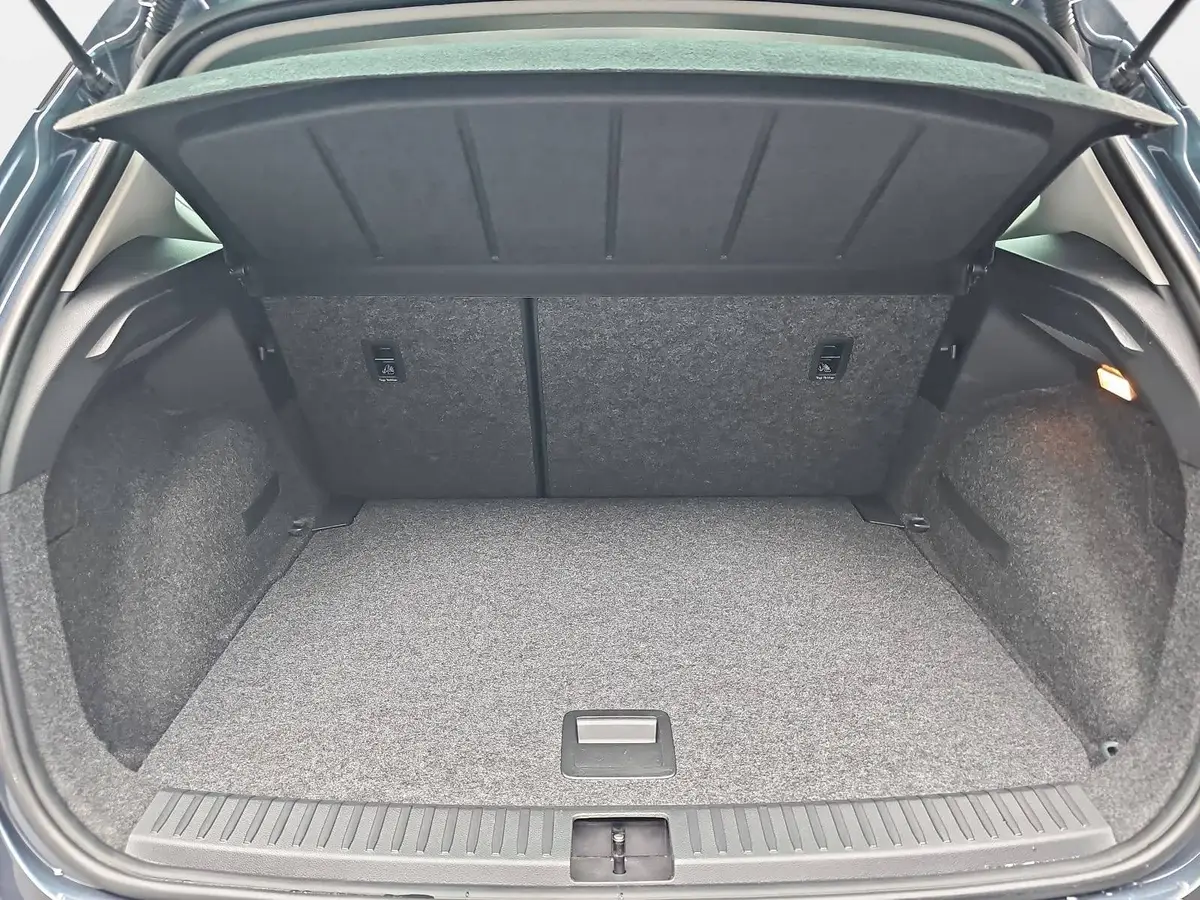 SEAT ARONA 1.0 TSI STYLE LED KLIMAAUTO PDC