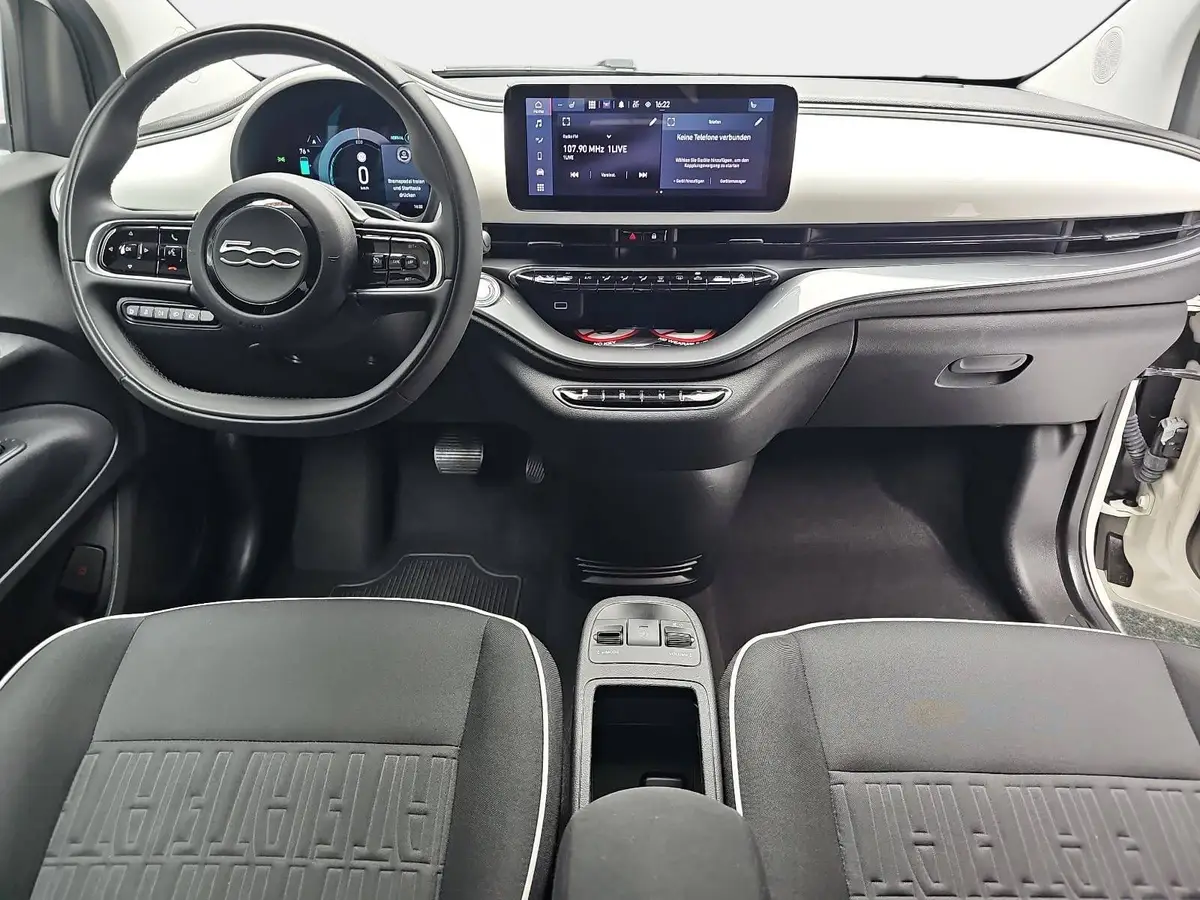 FIAT 500C ELEKTRO 42 KWH KOMFORT PAKET, 16-ZOLL LM-FELGEN