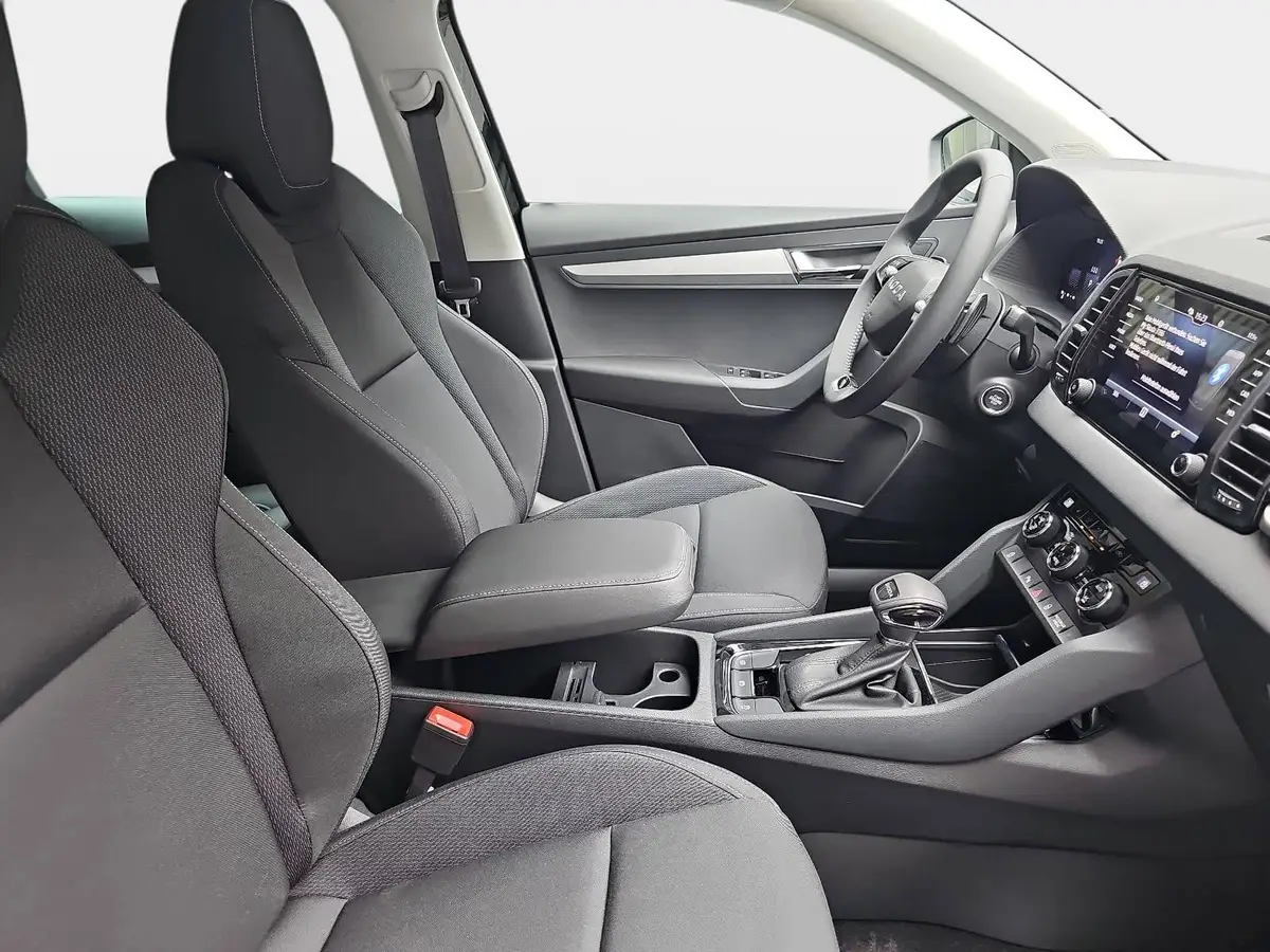 SKODA KAROQ 2.0 TDI DSG FAMILY LED AHK KAMERA