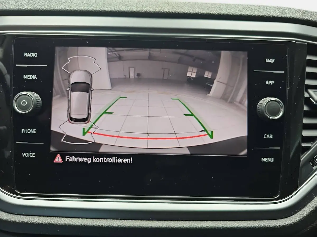 VW T-ROC 1.5 TSI DSG ACTIVE NAVI P-ASSIST KAMERA