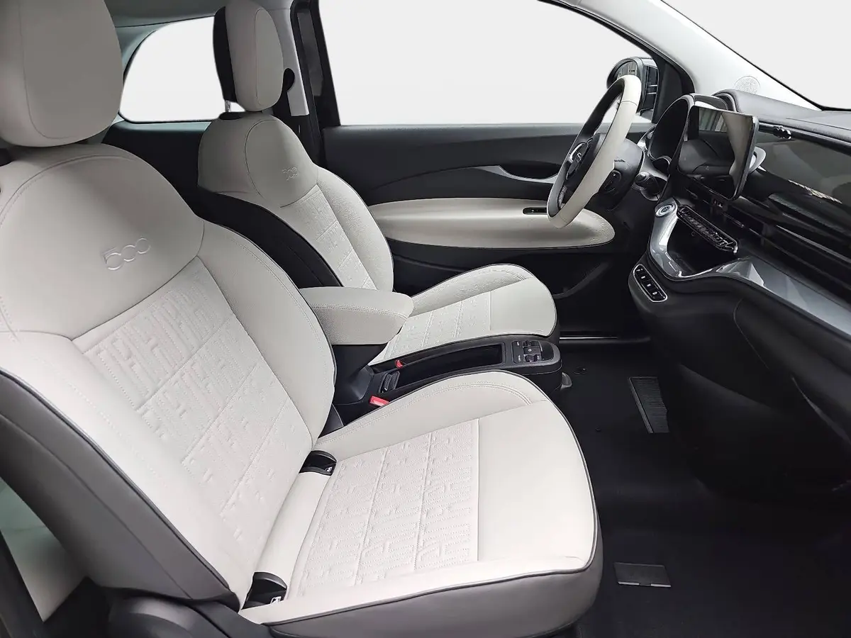 FIAT 500E ELEKTRO 42 KWH LA PRIMA