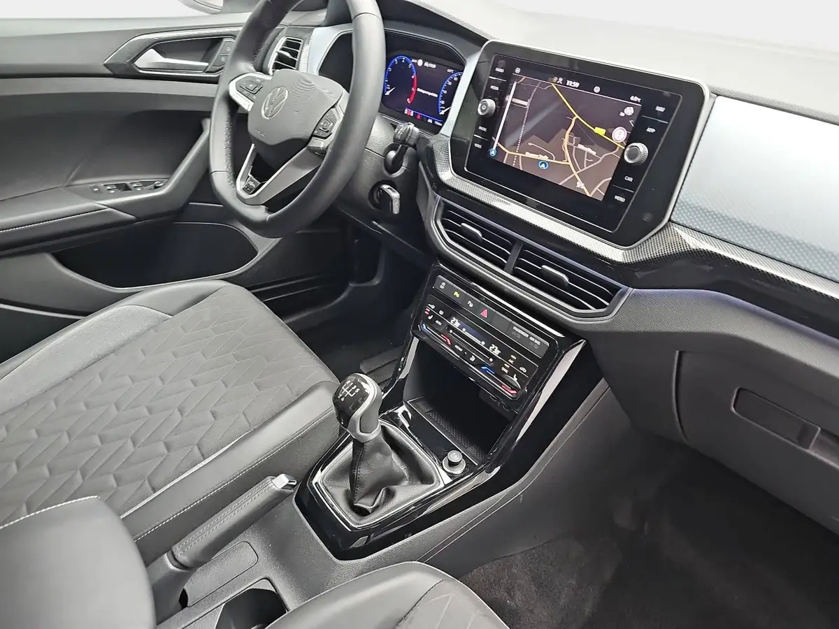 VW T-CROSS 1.0 TSI GOAL NAVI LED KLIMAAUTO ACC P-ASSIST WINTE