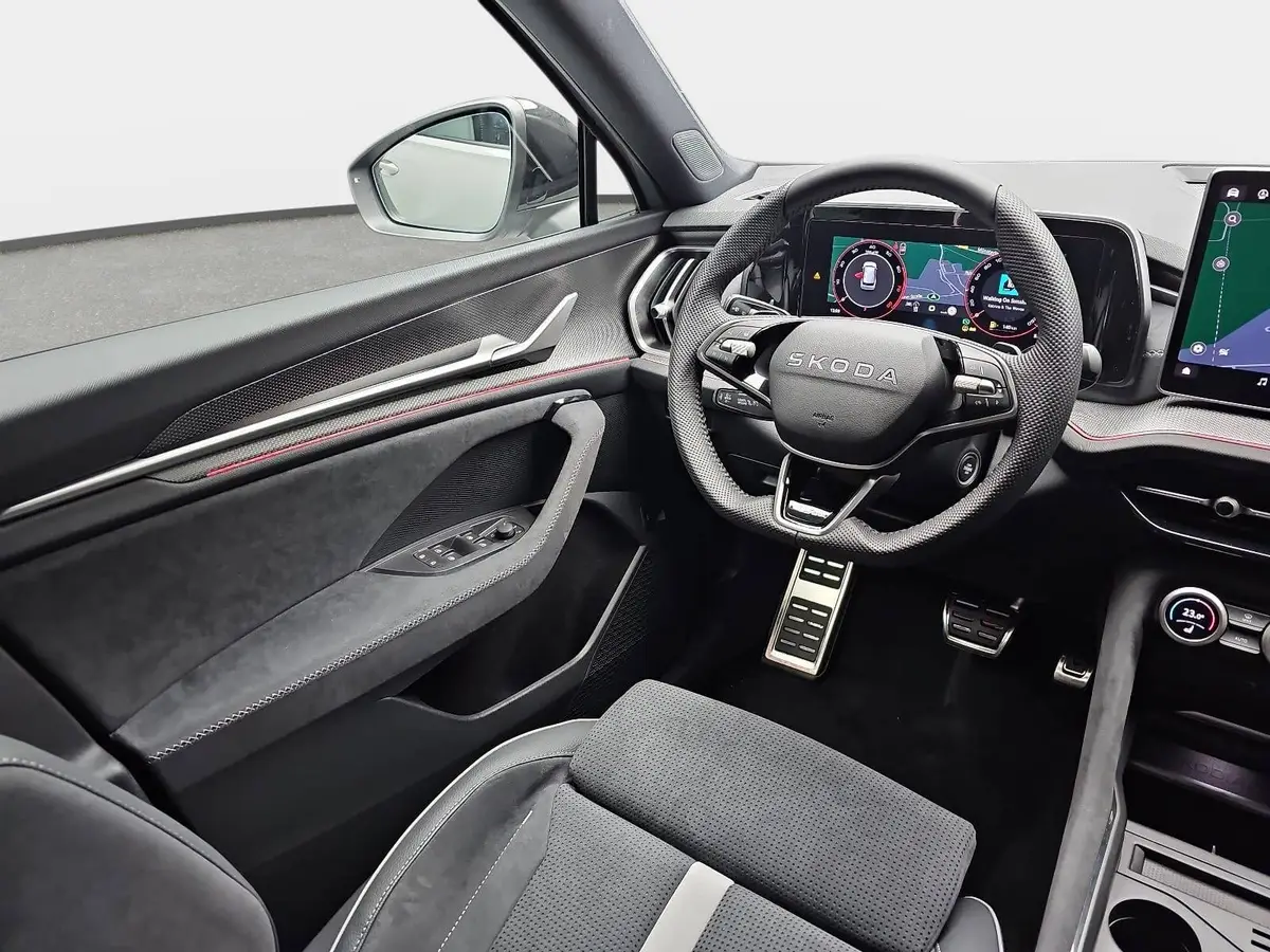 SKODA KODIAQ 1.5 TSI DSG SPORTLINE NAVI LED ACC WINTER KAMERA A