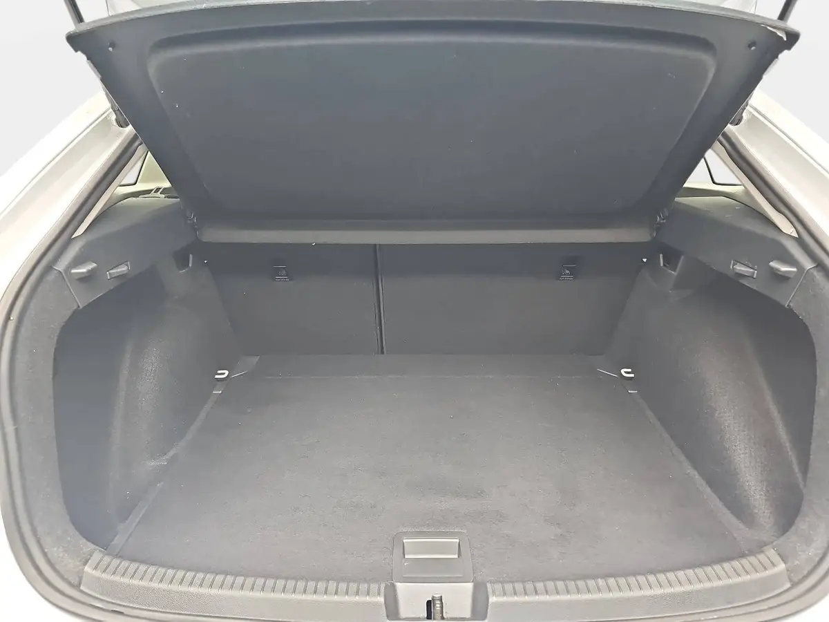 VW TAIGO 1.0 TSI DSG LIFE NAVI LED ACC SITZHEIZUNG PDC KAME