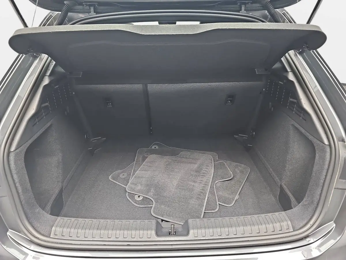 AUDI A3 35 TFSI DSG SPORTBACK S LINE NAVI LED KAMERA LM18