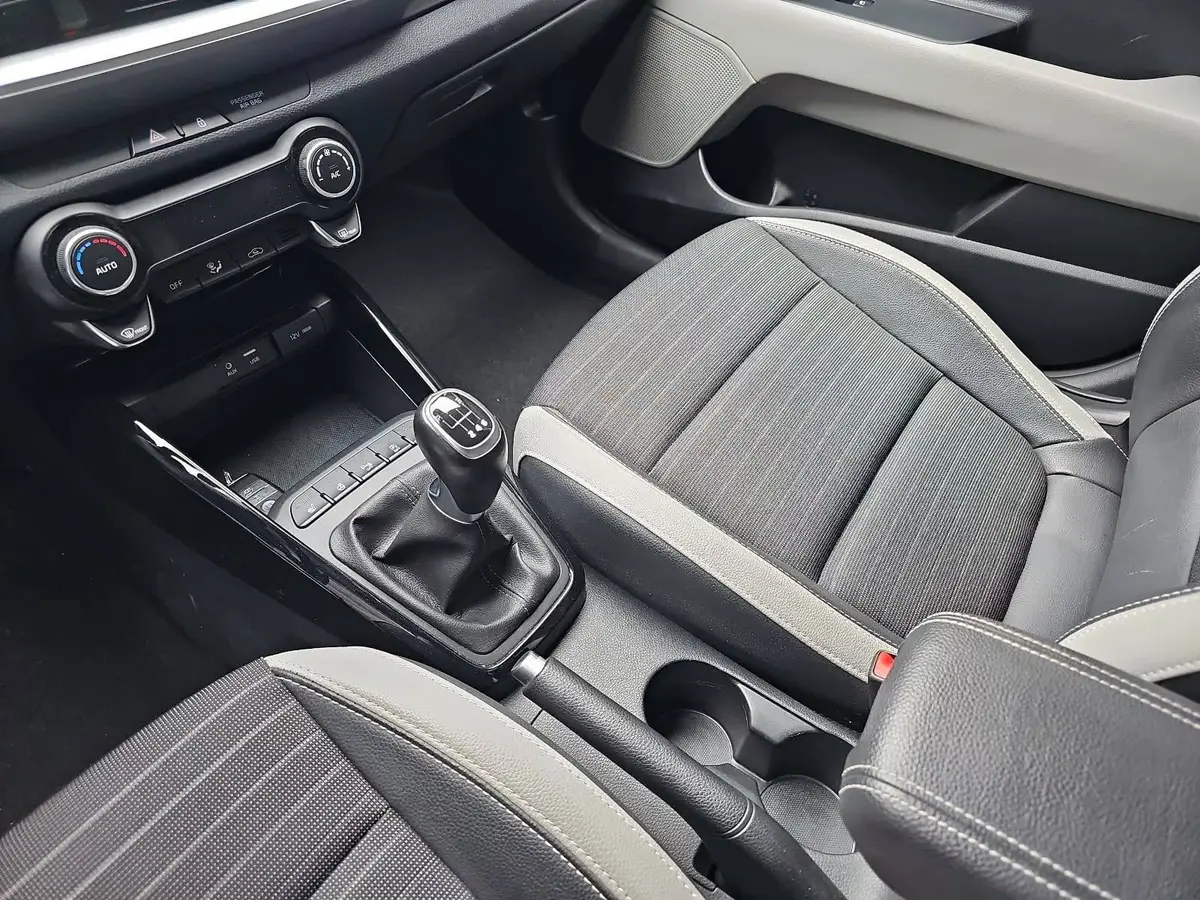 KIA STONIC 1.0 T-GDI 120 SPIRIT TECHNOLOGIE NAVI AHZV