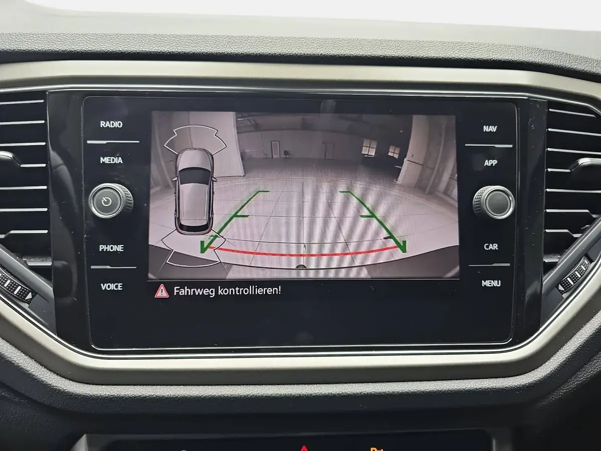 VW T-ROC 1.5 TSI DSG STYLE NAVI LED KAMERA AHK
