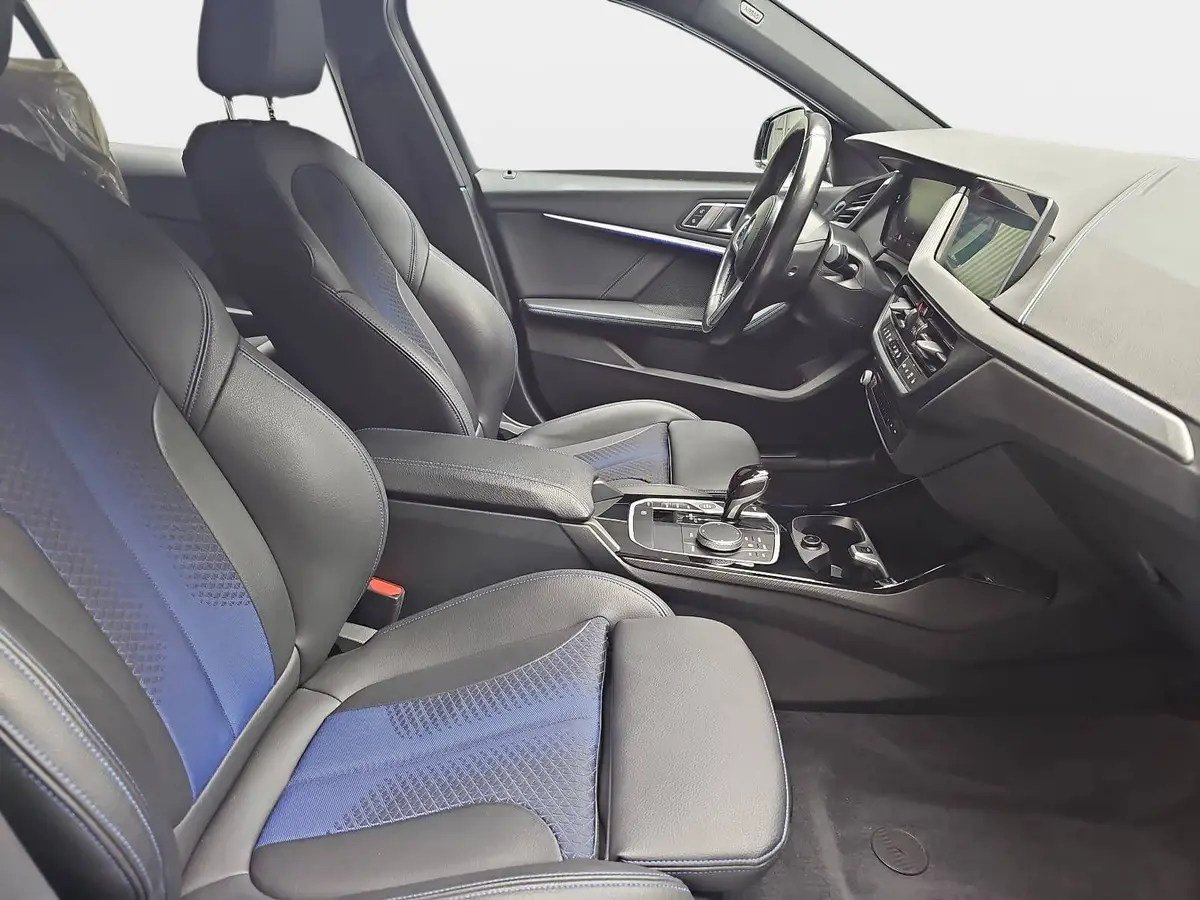 BMW 118 I AUTO. M SPORT NAVI LED PDC