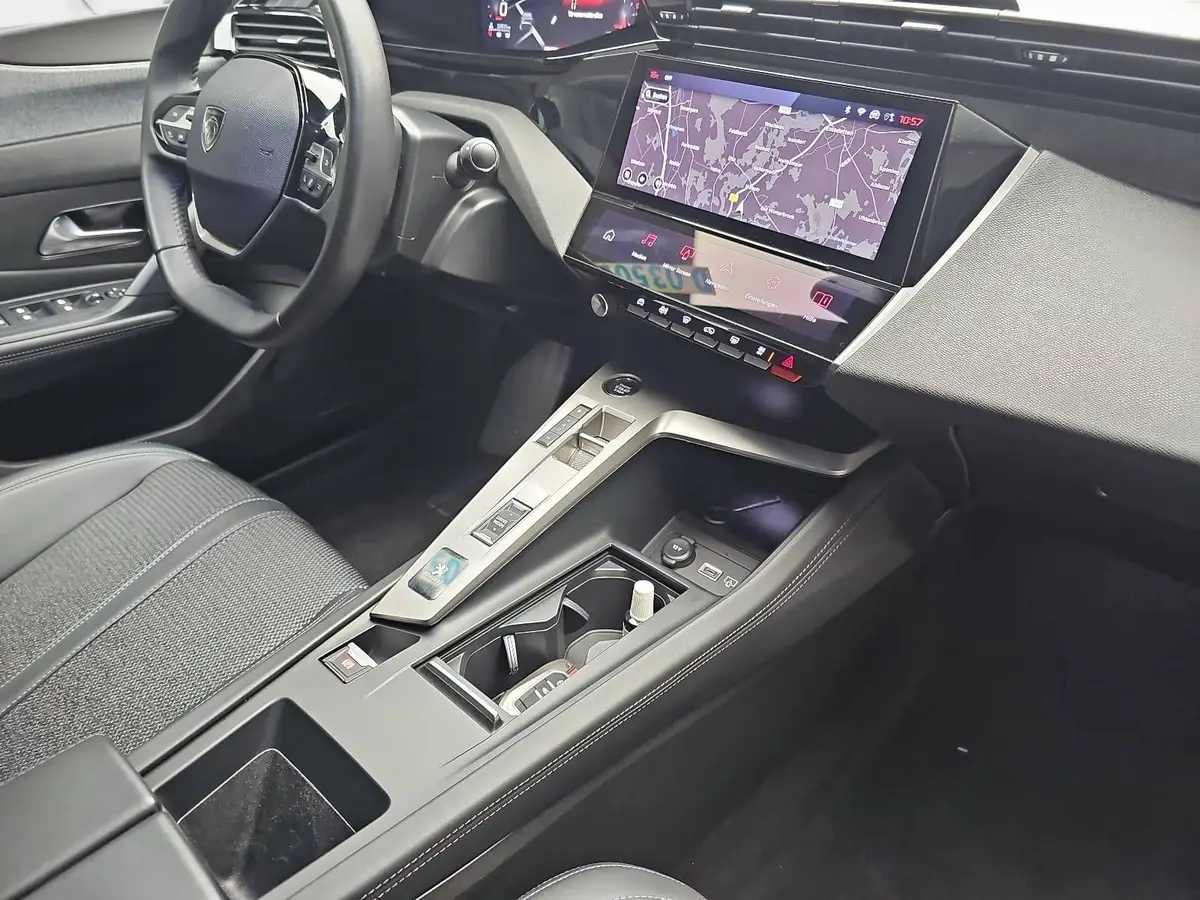 PEUGEOT 308 1.2 PURETECH 130 AUTO. ALLURE PACK NAVI LED KAMERA