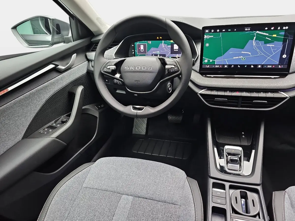 SKODA OCTAVIA COMBI 1.5 TSI ETEC DSG SELECTION NAVI LED ACC WINTER KAM