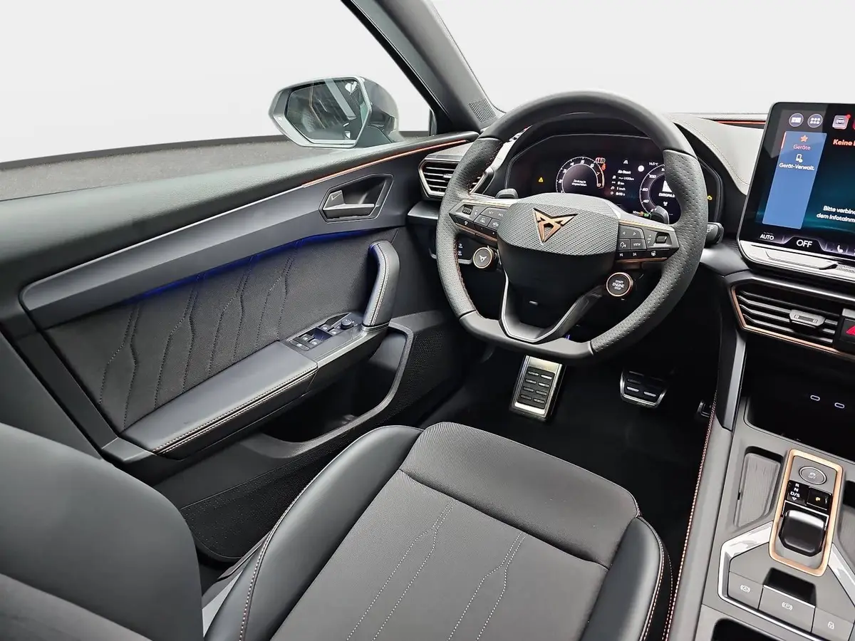 CUPRA LEON 1.5 ETSI DSG LED ACC DCC FULL-LINK WINTER PDC KAME