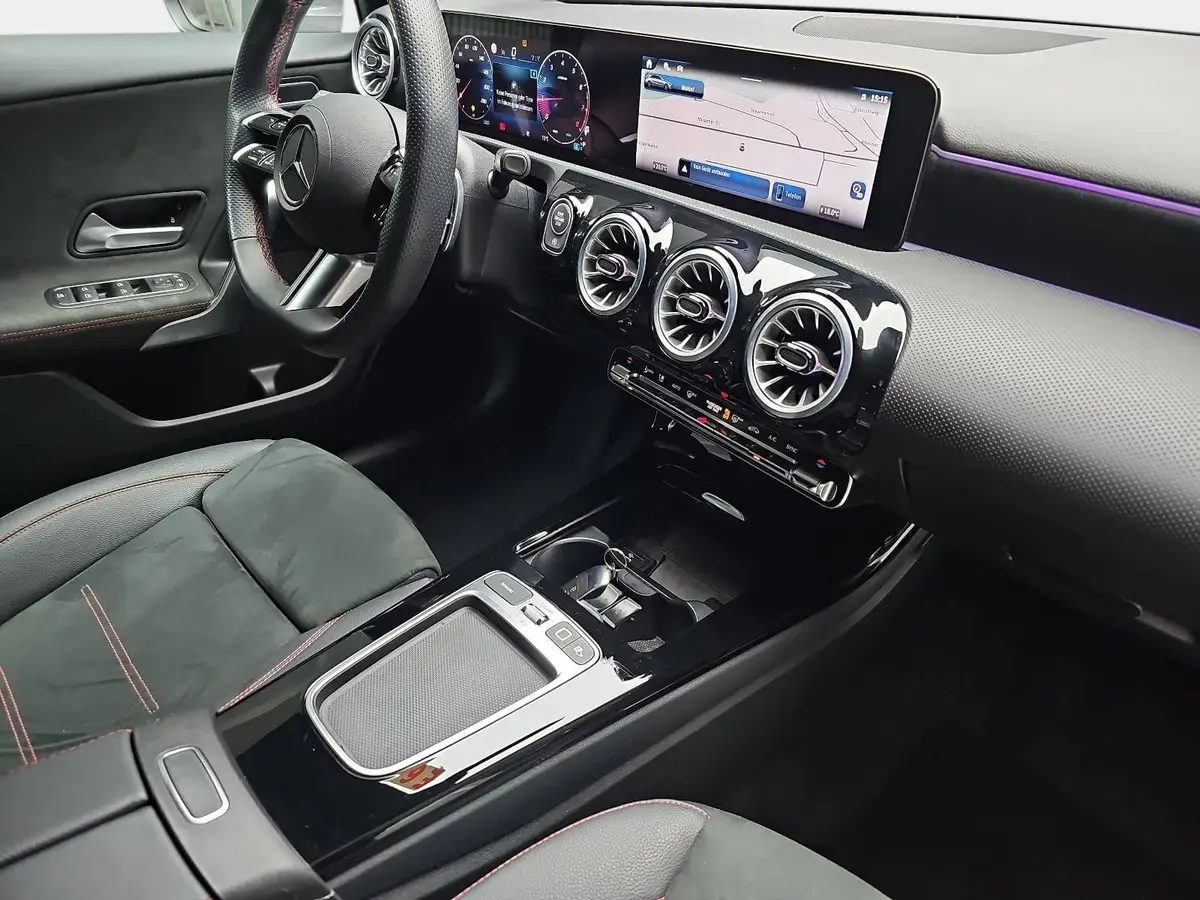 MERCEDES-BENZ A 180 DCT AMG LINE NAVI LED MBUX WINTER KAMERA LM18