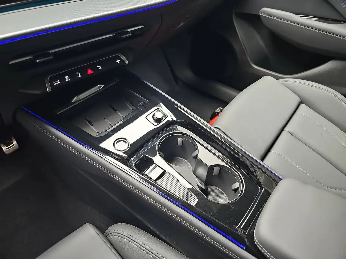 AUDI Q3 TFSI S-TRONIC S-LINE NAVI LED-PLUS ACC BLACK-STYLE