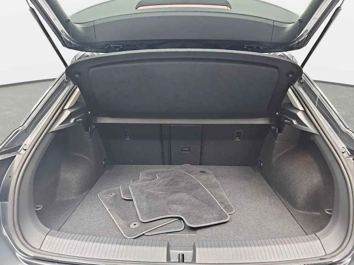 VW T-ROC 1.0 TSI LIFE NAVI LED ACC KAMERA LM17