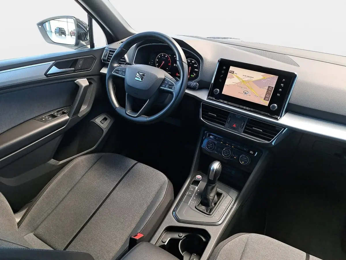 SEAT TARRACO 1.5 TSI OPF DSG STYLE 7-SITZER NAVI VOLL-LED LM18