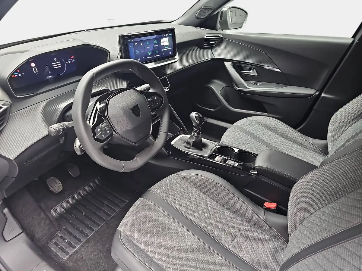 PEUGEOT 2008 1.2 PURETECH 100 ALLURE LED LM17