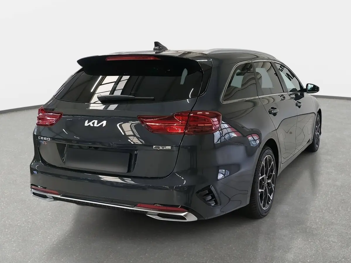 KIA CEED SW 1.5 T-GDI DCT7 GT-LINE