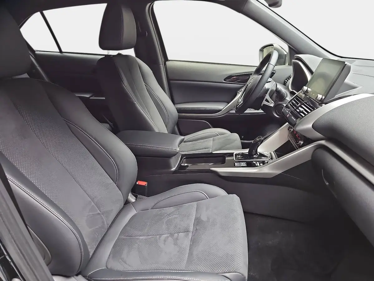 MITSUBISHI ECLIPSE CROSS 2.4 MIVEC PHEV CVT SELECT NAVI LED STANDH. 360° LM