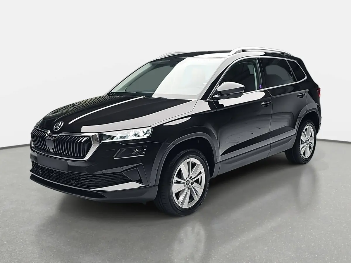 SKODA KAROQ 1.5 TSI DSG SELECTION LED ACC AHK